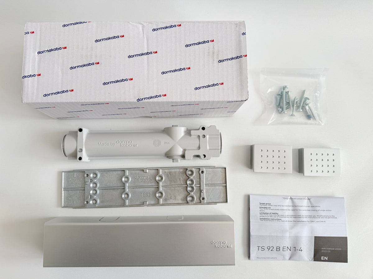 Dormakaba TS 92 B EN 1-4 box contents