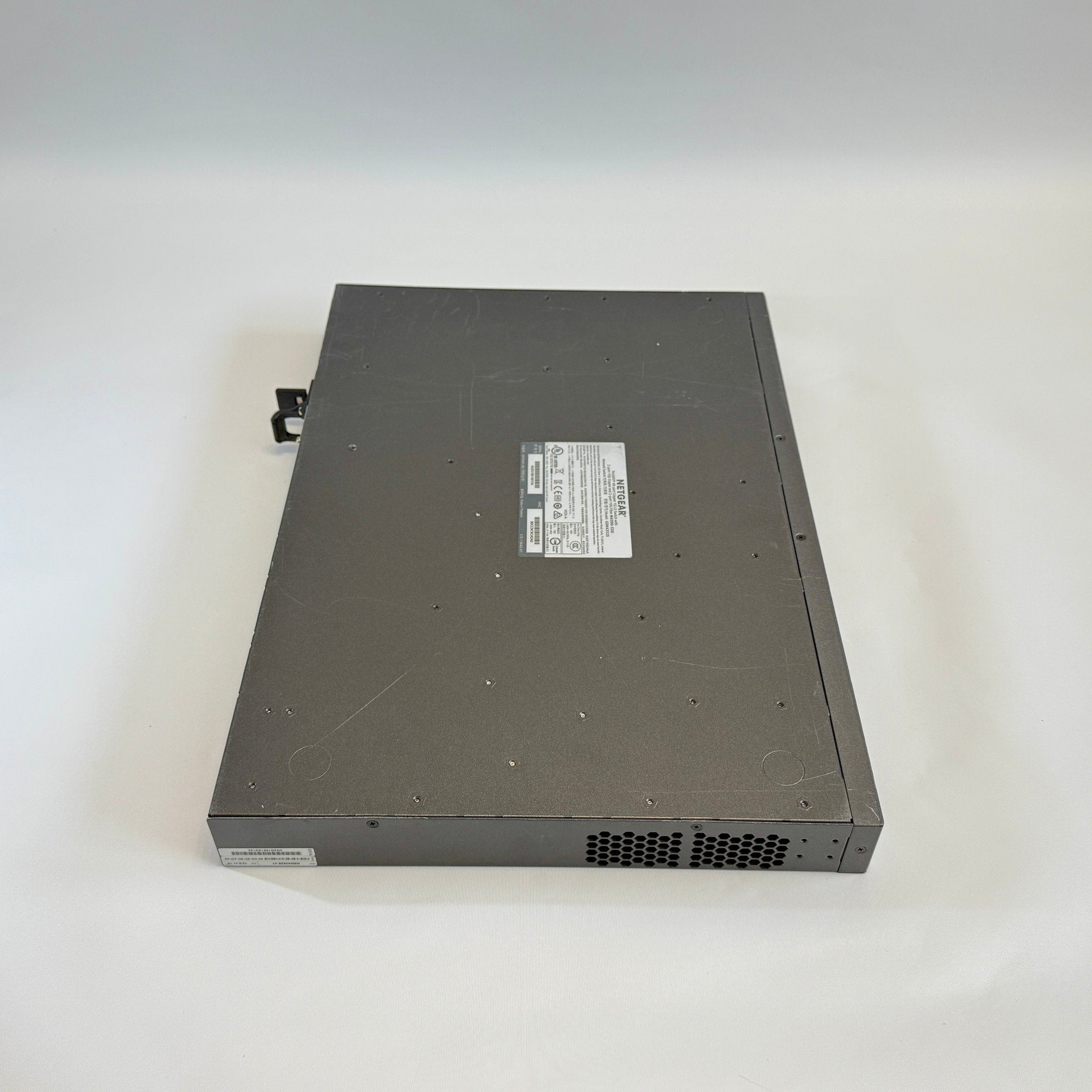 NETGEAR M4300-52G GSM4352S stackable Layer 3 fully managed Gigabit switch with 48 ports and 4 10G uplinks for ProAV-over-IP and enterprise networks