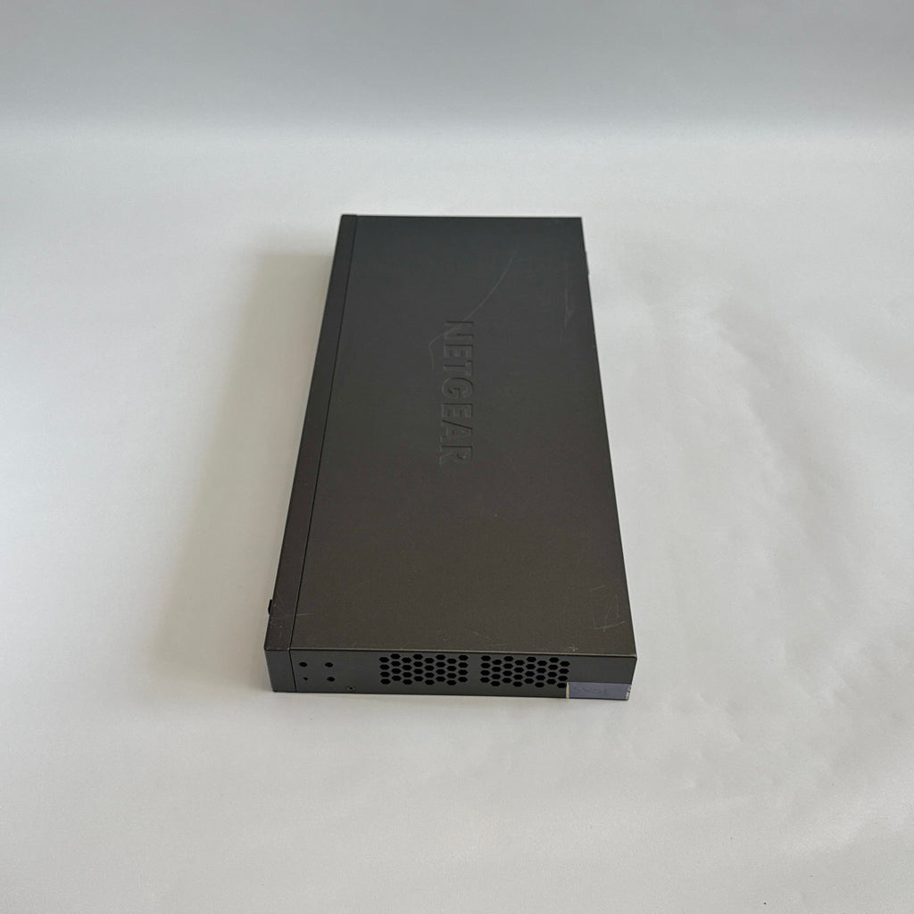 NETGEAR ProSAFE XS716T 16-Port 10G Smart Managed Switch with 2 Shared SFP+ Ports left