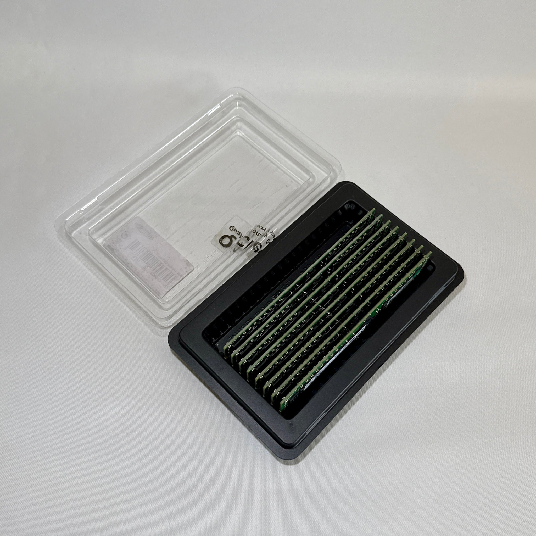 Top view of 8 sticks of SK Hynix 32GB 2Rx4 PC4-32AA DDR4 Registered ECC server memory stick. HMA84GR7DJR4N-XN